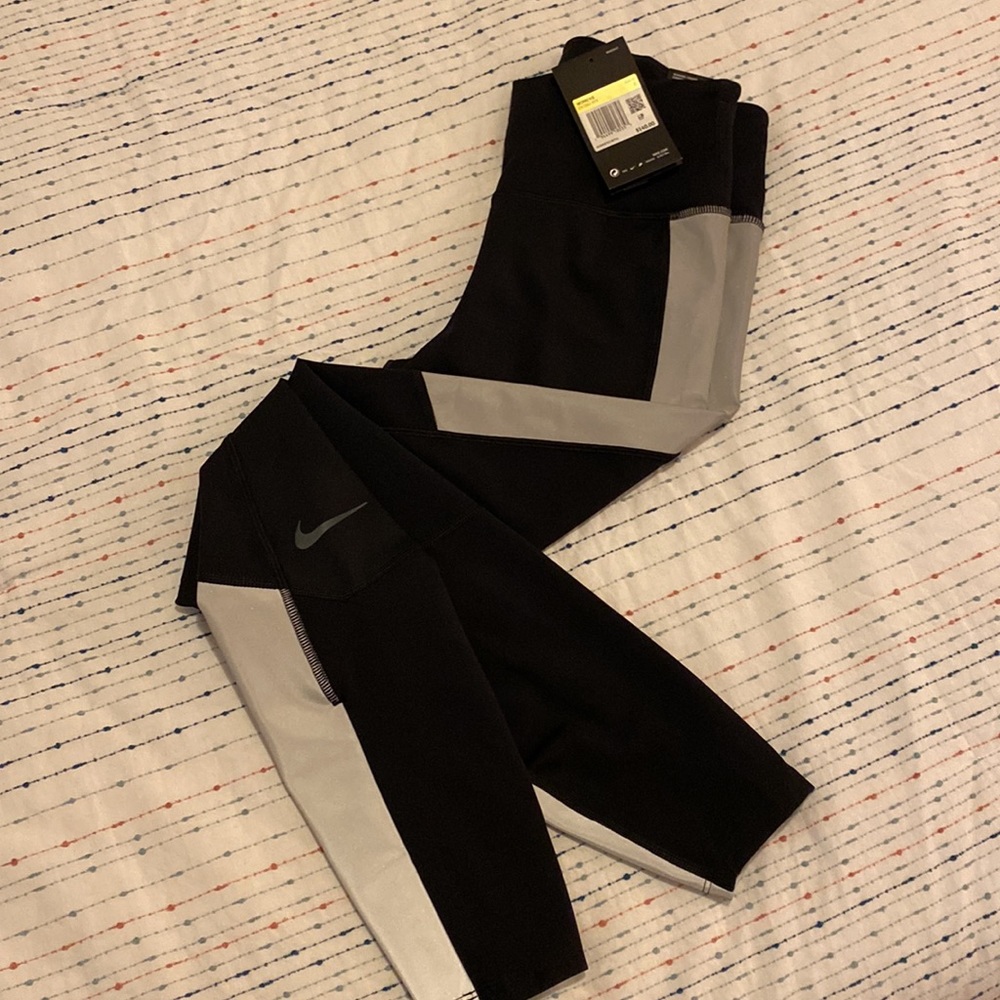 Nike Epic Lux Tight Fit - Picture 14 of 14